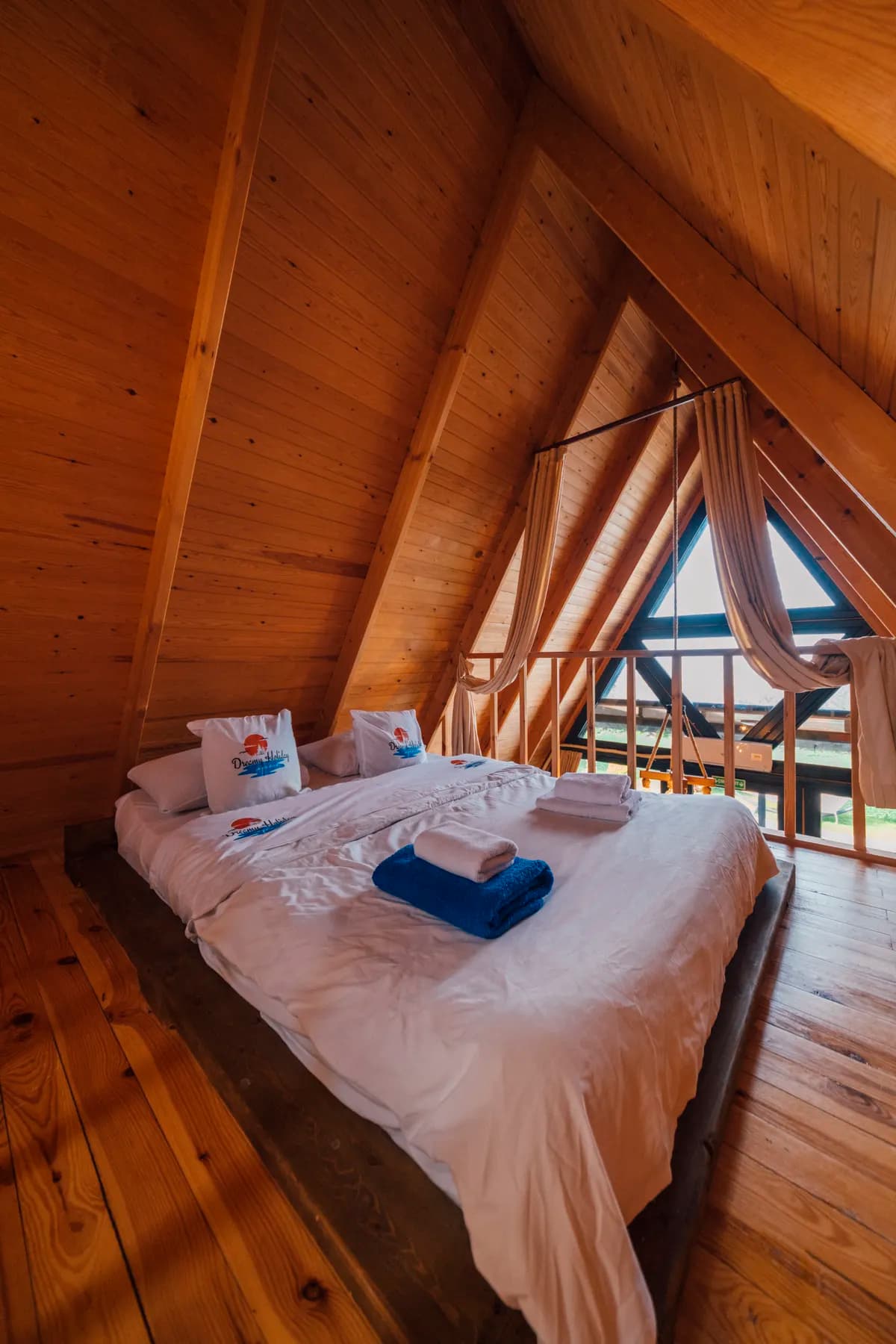 Oyun Alanlı Bungalov — fotoğraf 10